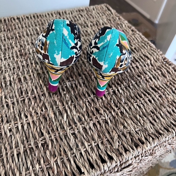 Prada Canvas Round Toe Pumps - Picture 4 of 5